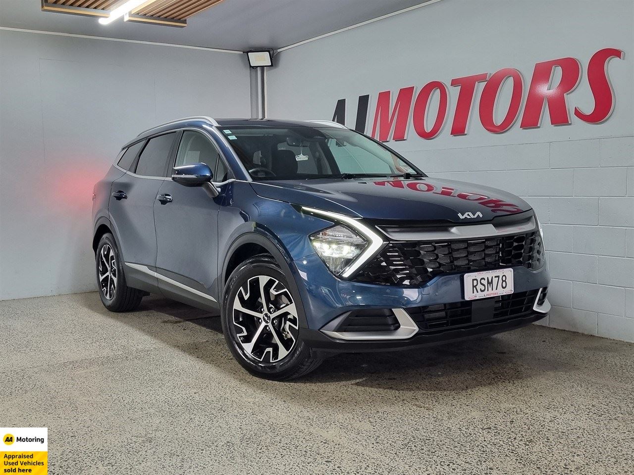 Vehicle image 1