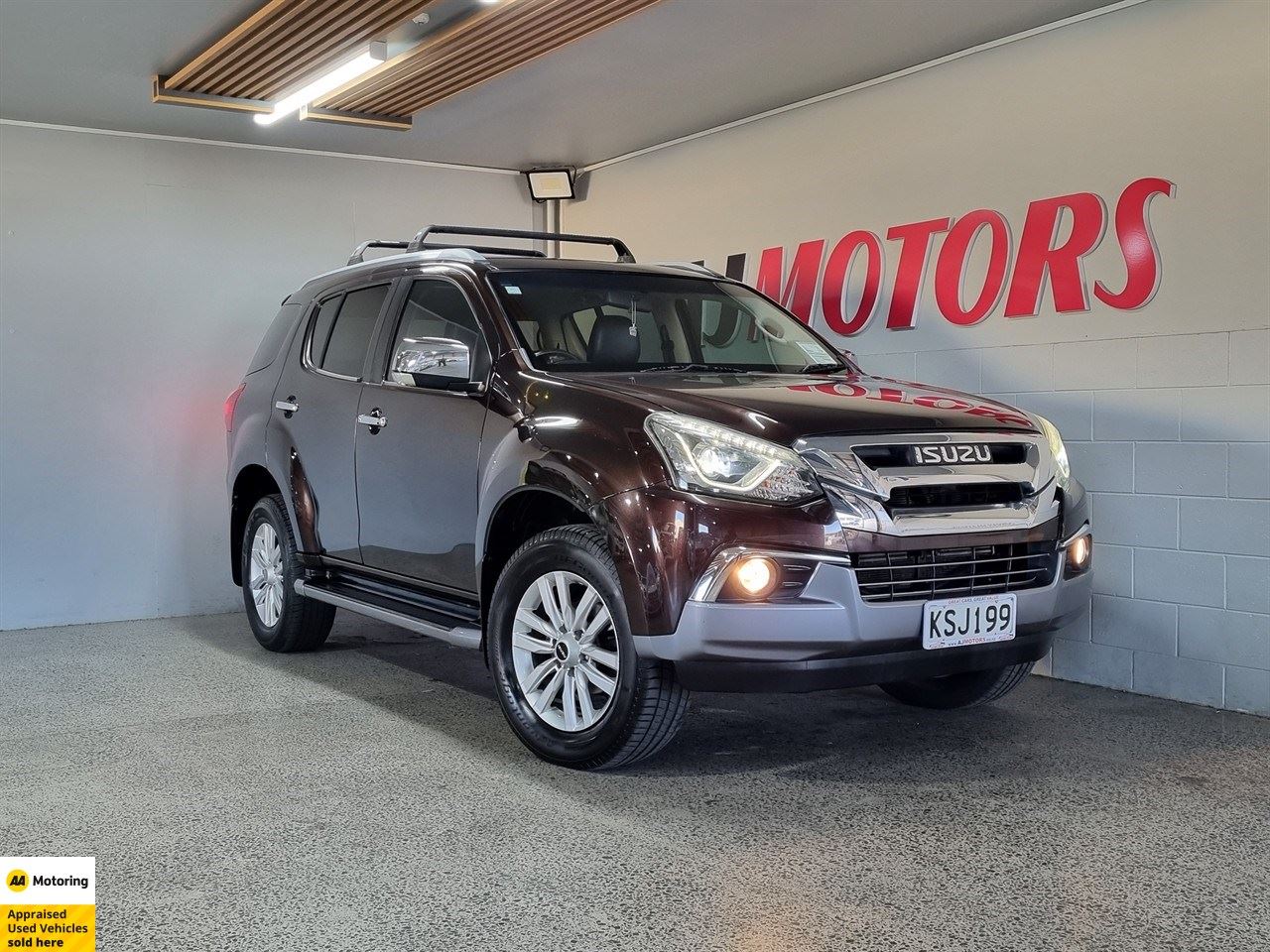 Vehicle image 1