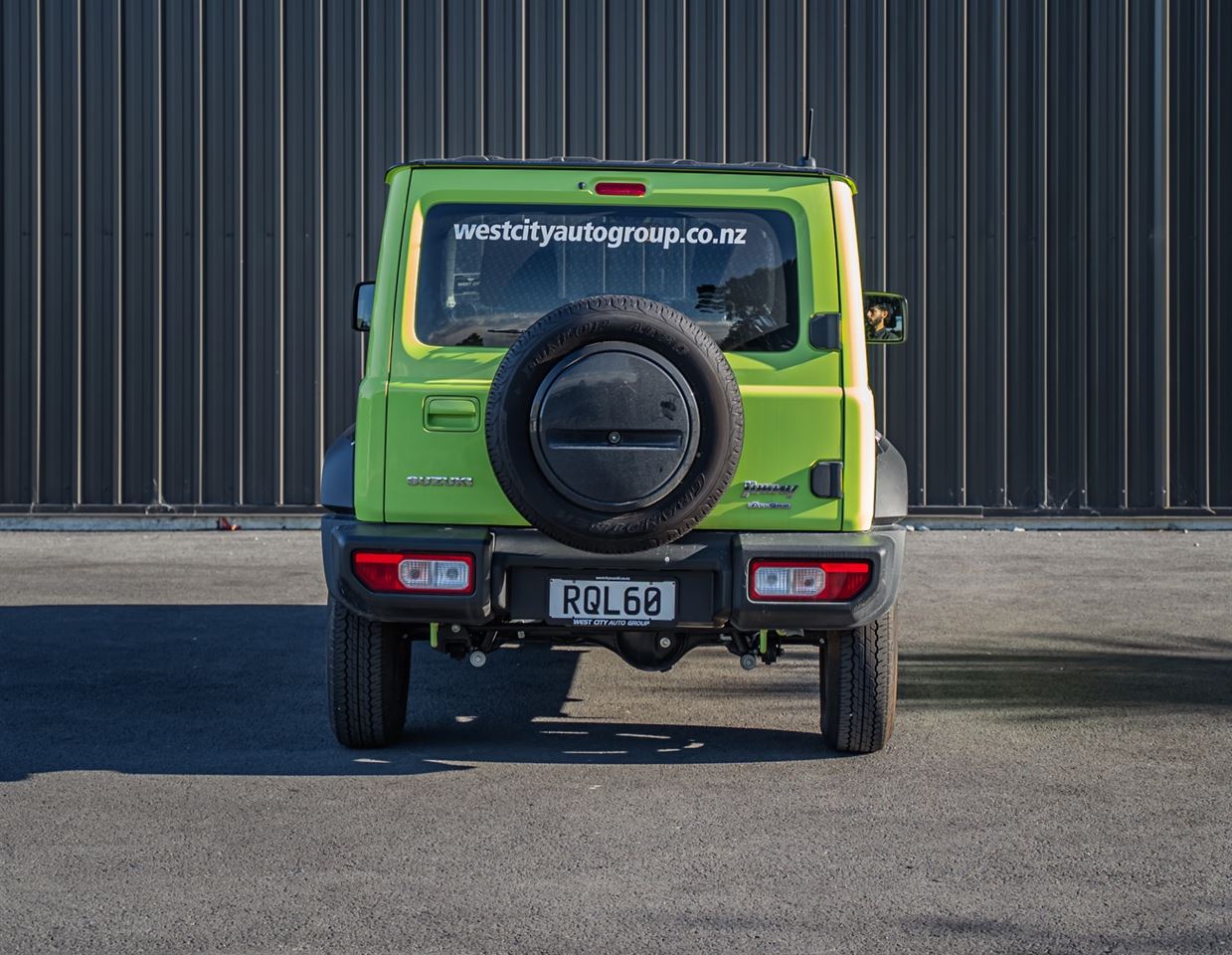Vehicle image 4