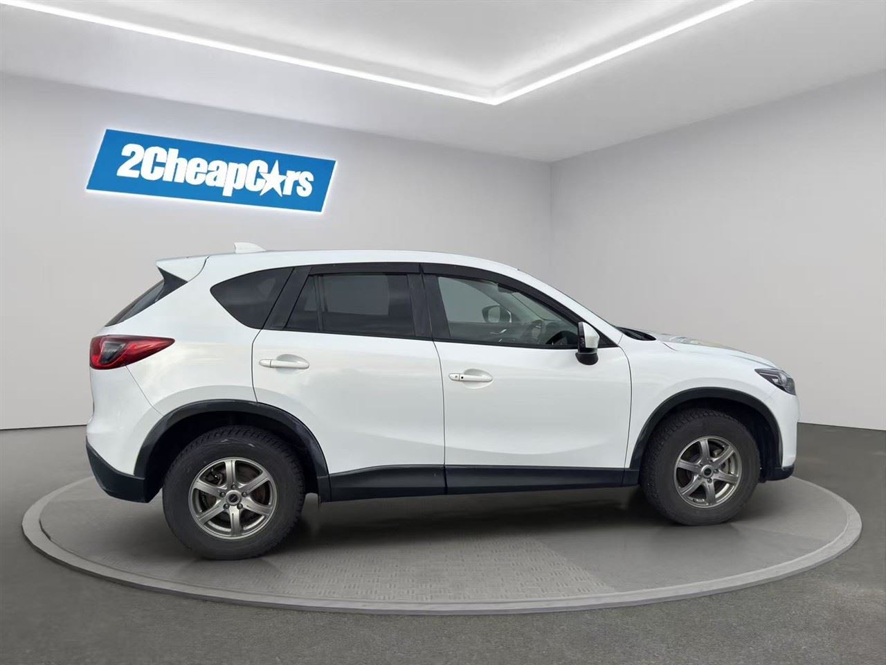 Vehicle image 4
