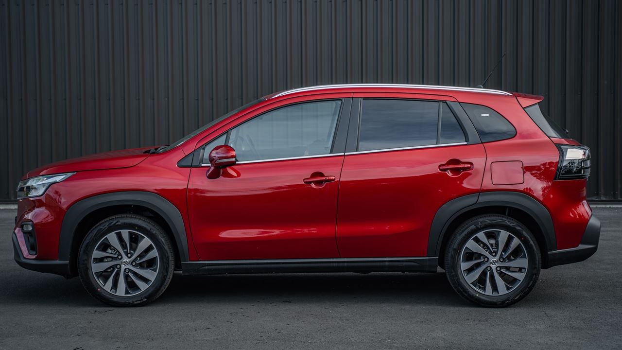 Vehicle image 5