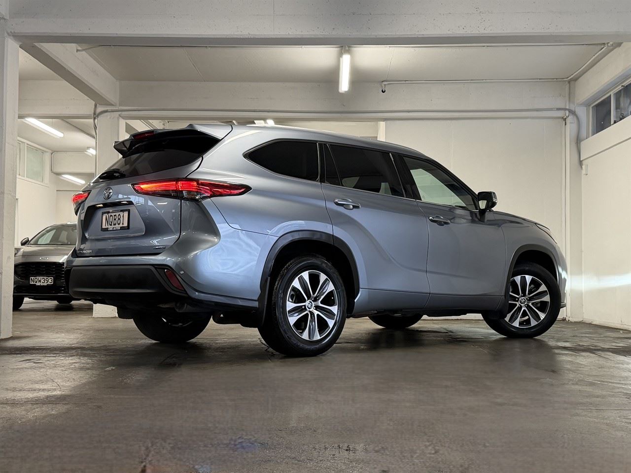 Vehicle image 3