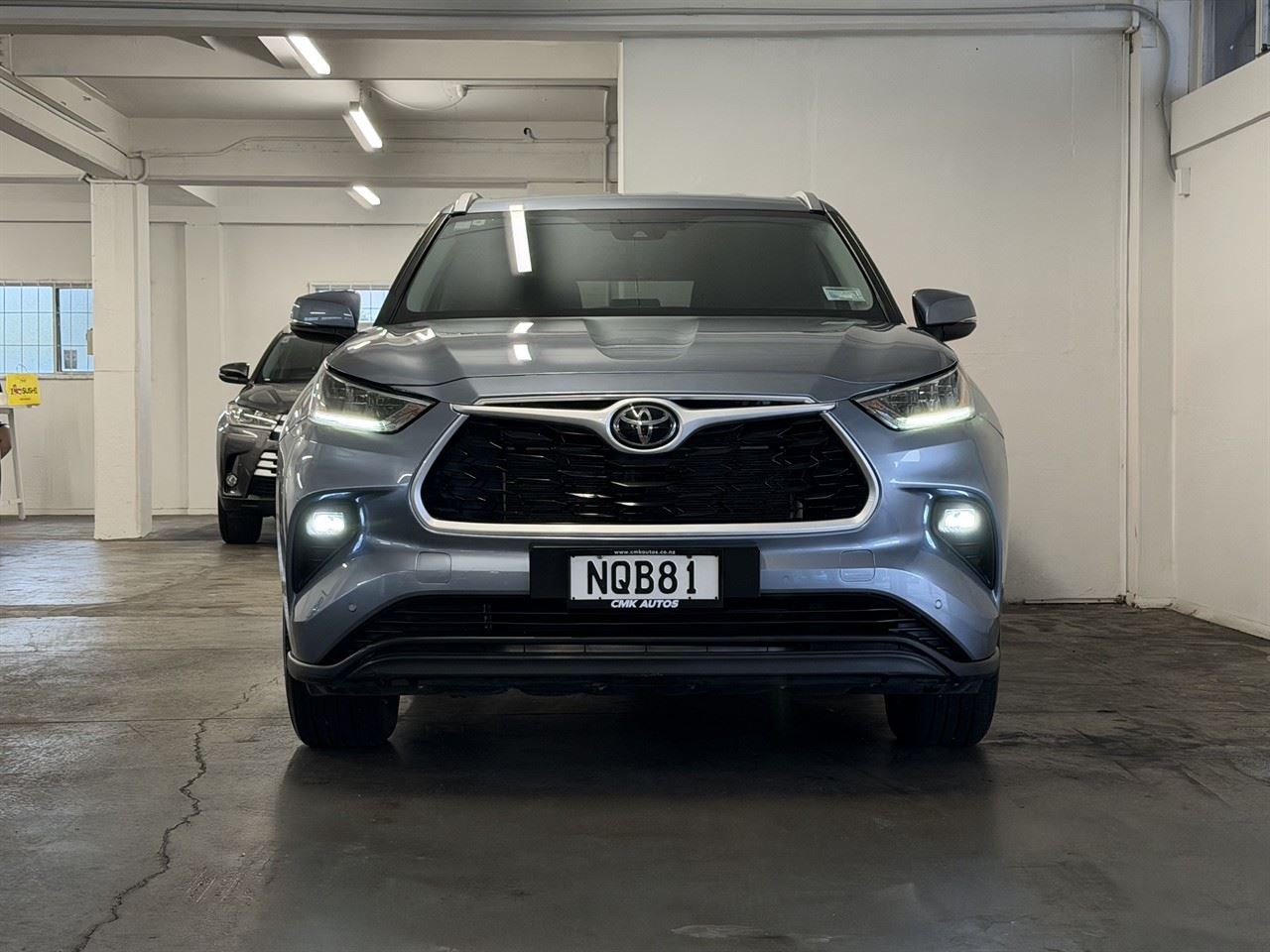 Vehicle image 4