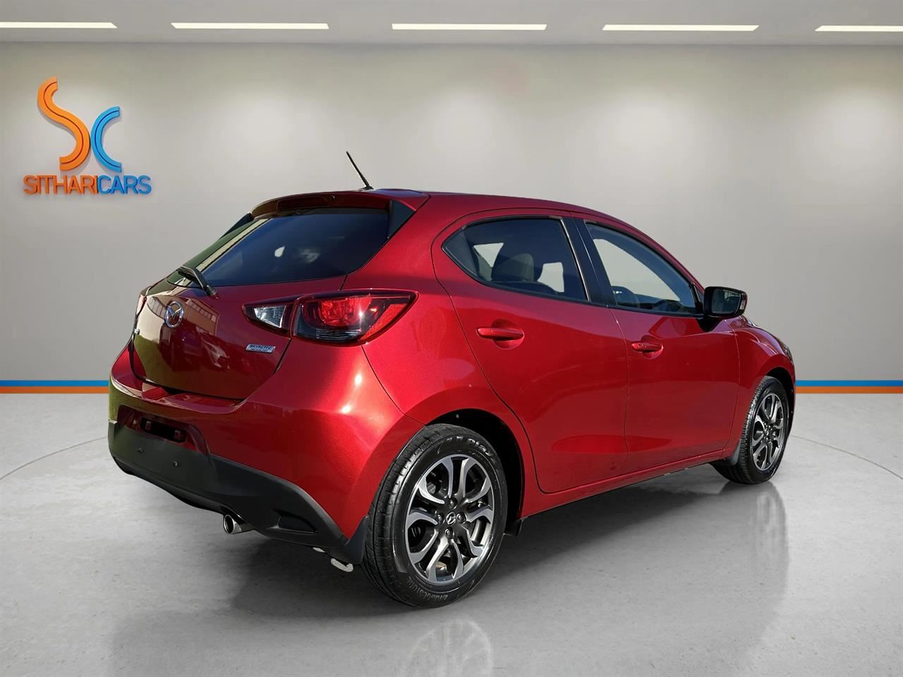 Vehicle image 4