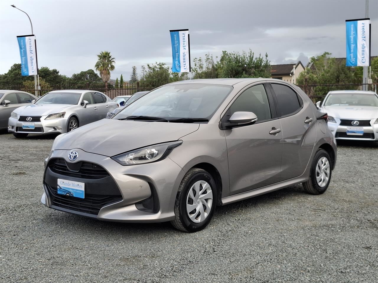 Vehicle image 3