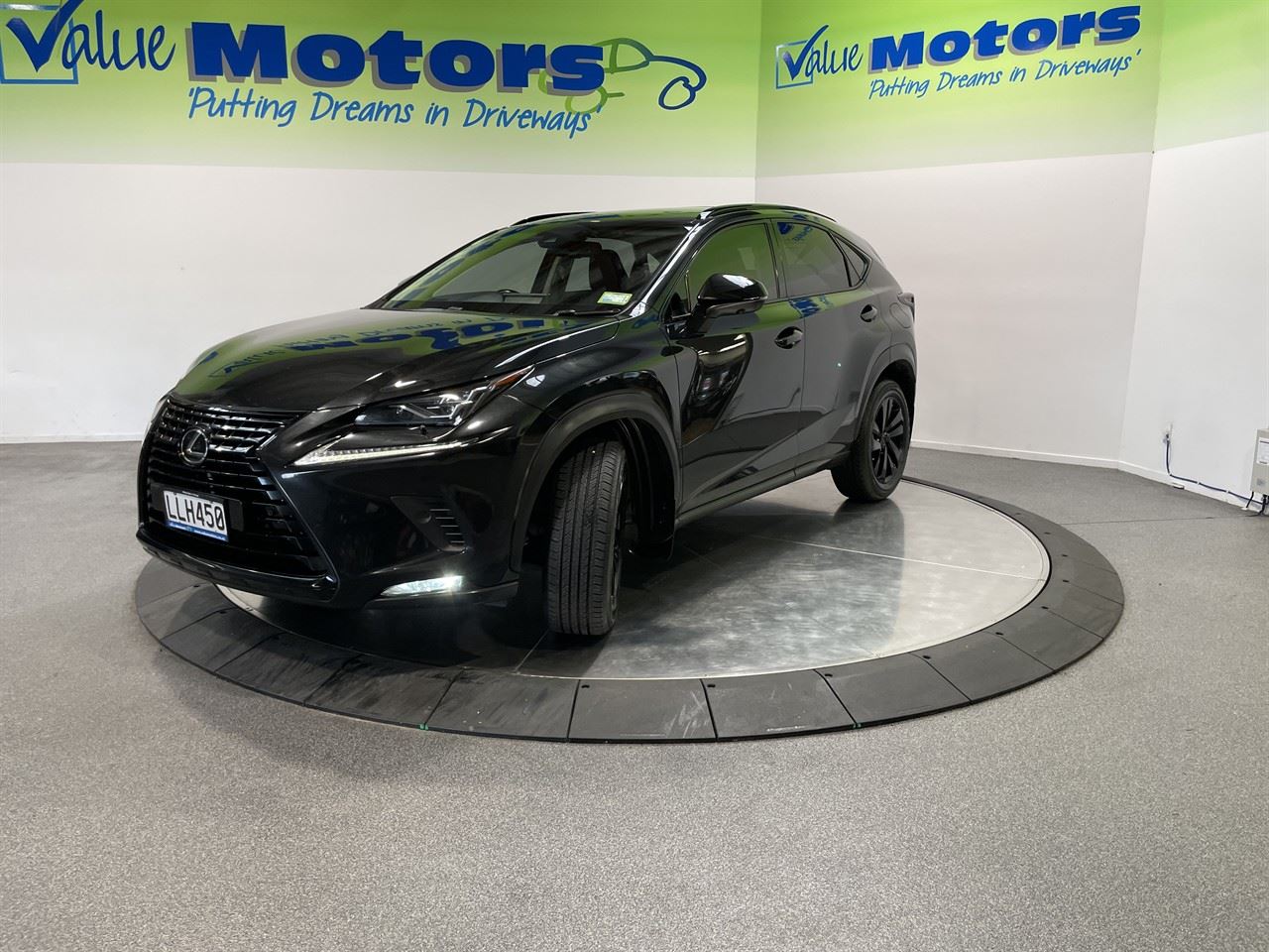 Vehicle image 3