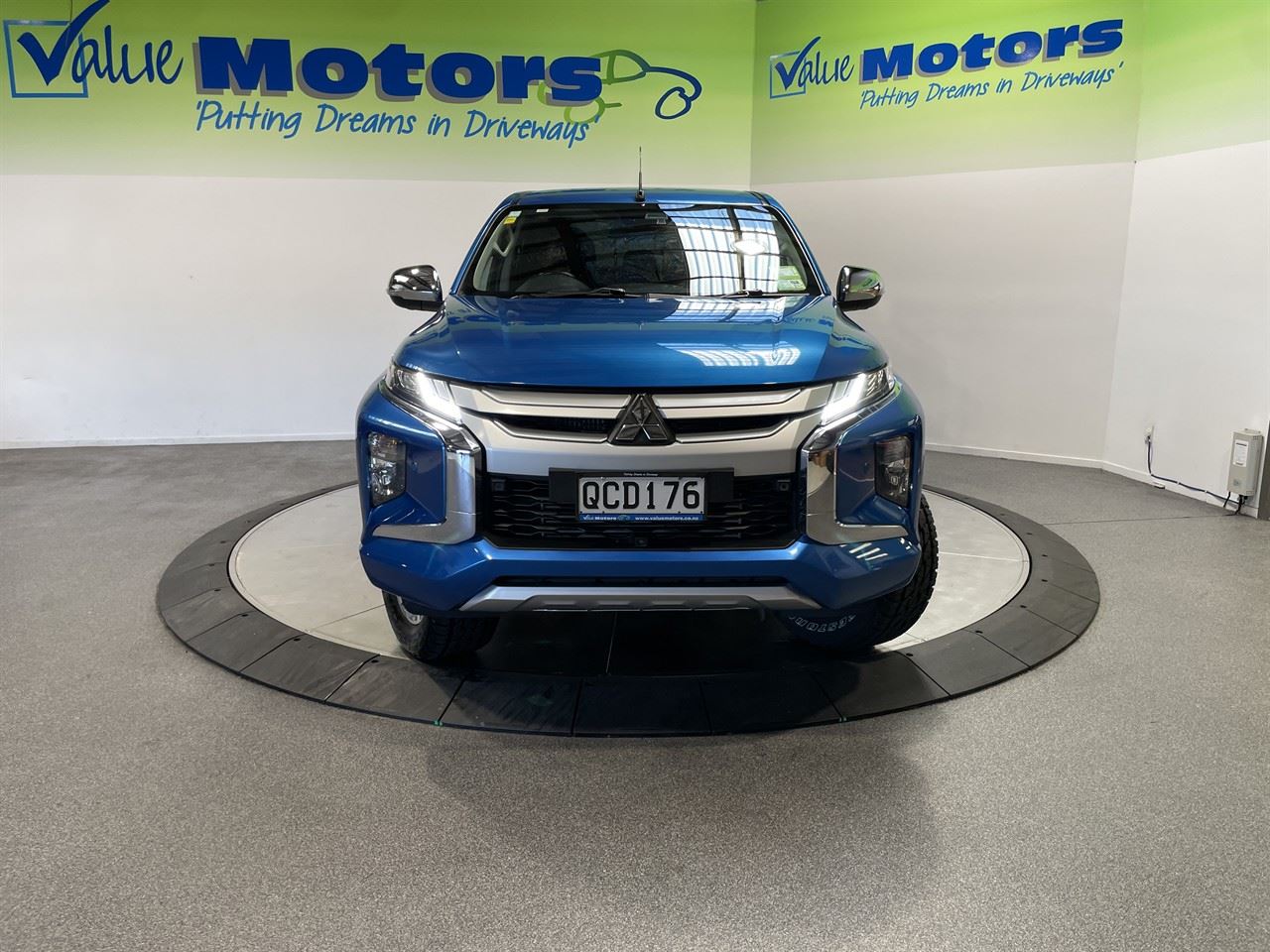 Vehicle image 2