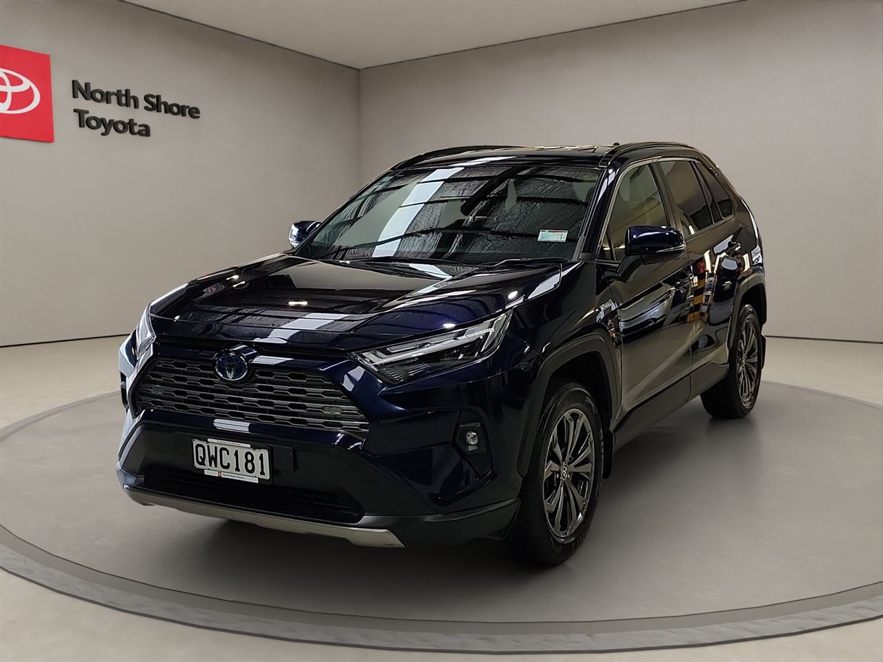 Vehicle image 3