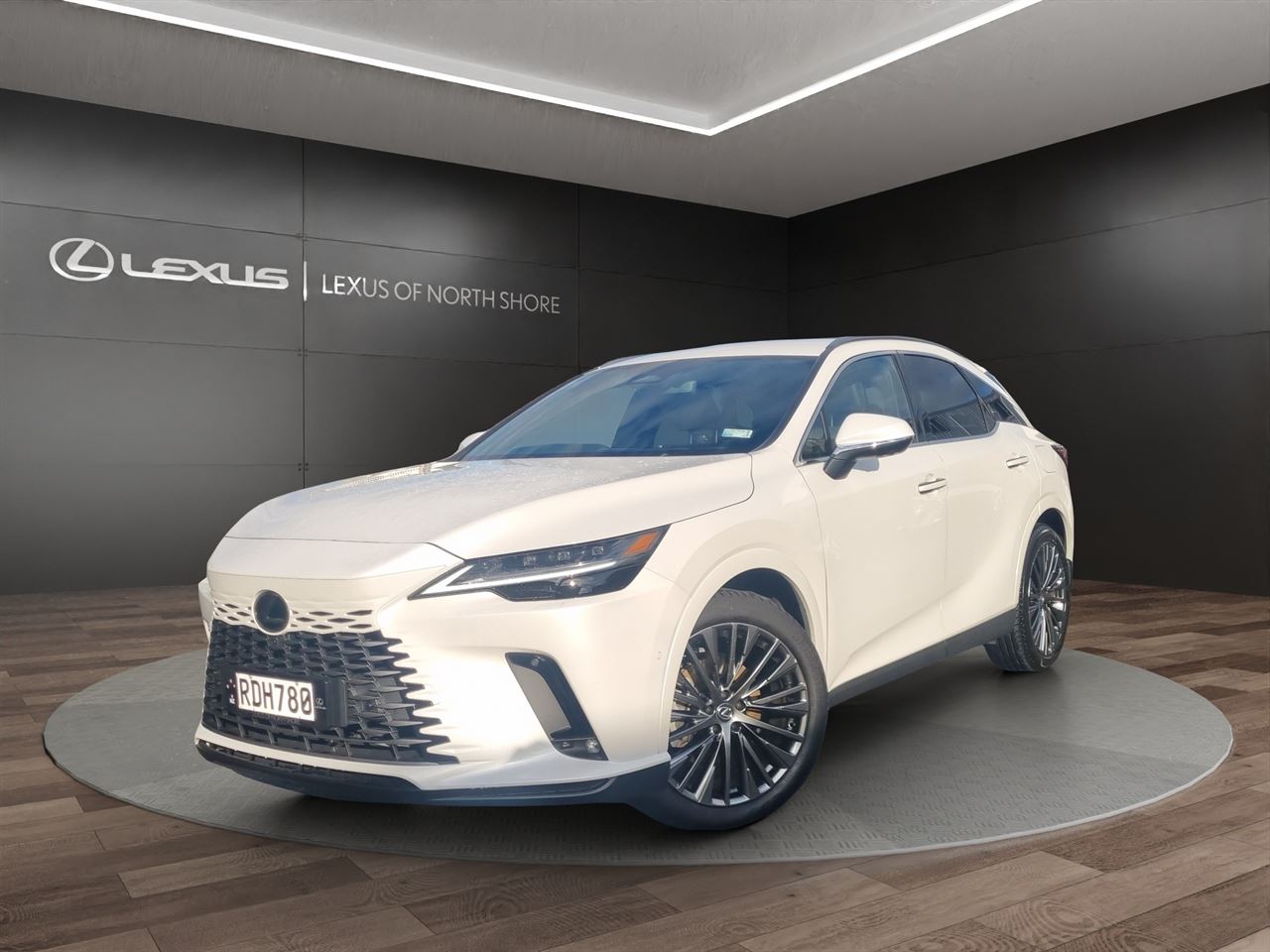 Vehicle image 3