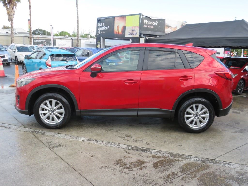 Vehicle image 5