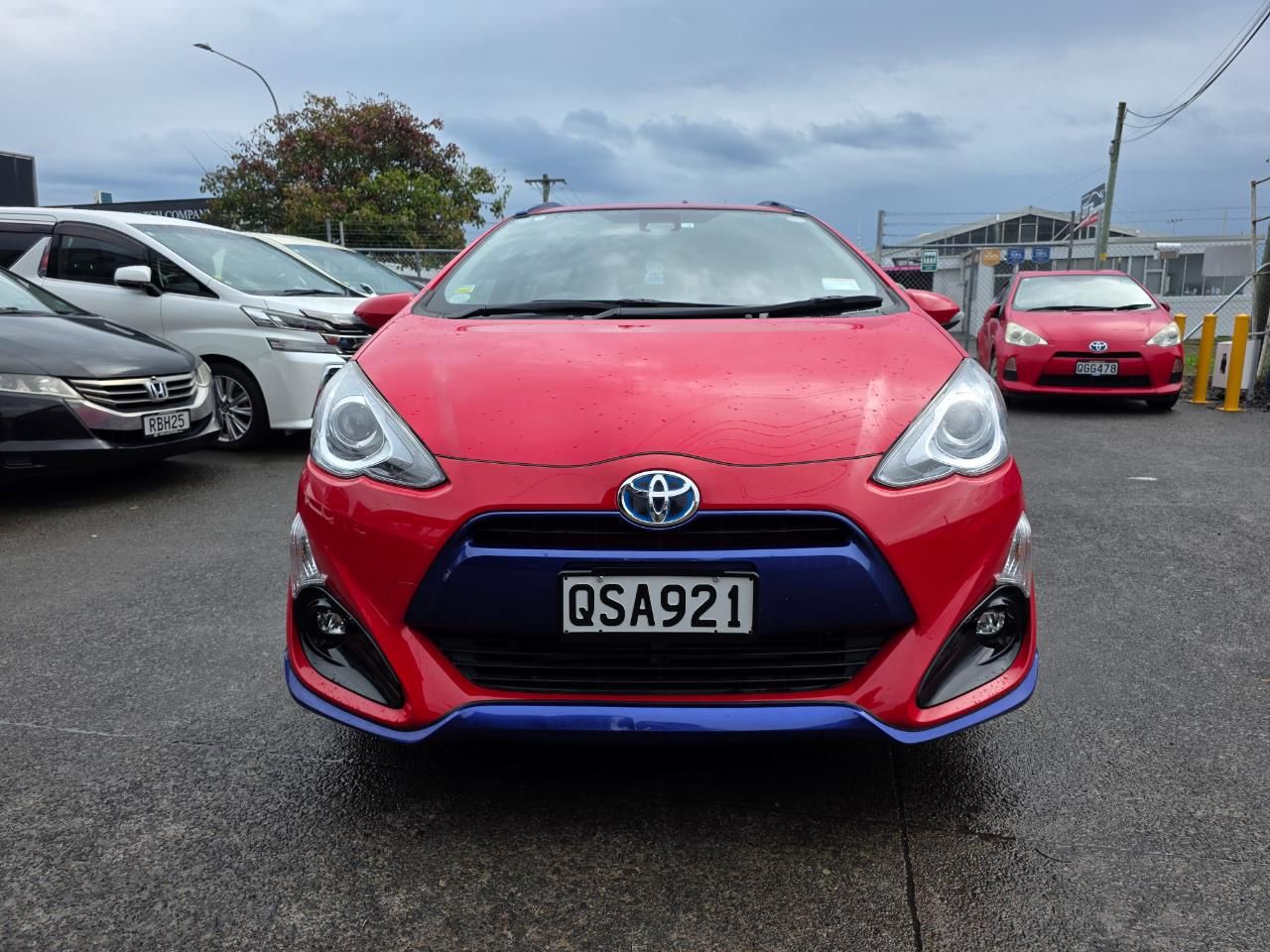 Vehicle image 3