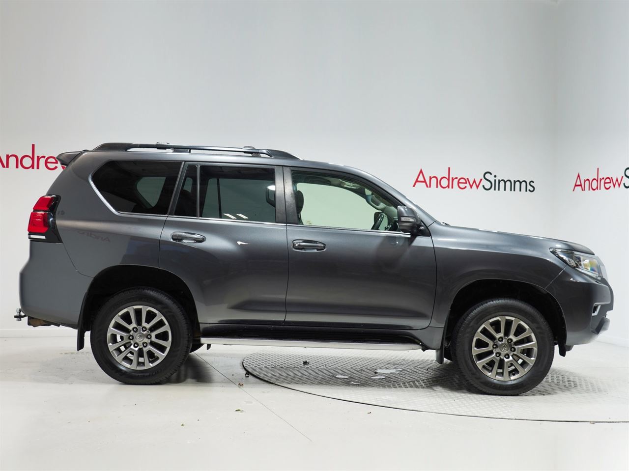 Vehicle image 3