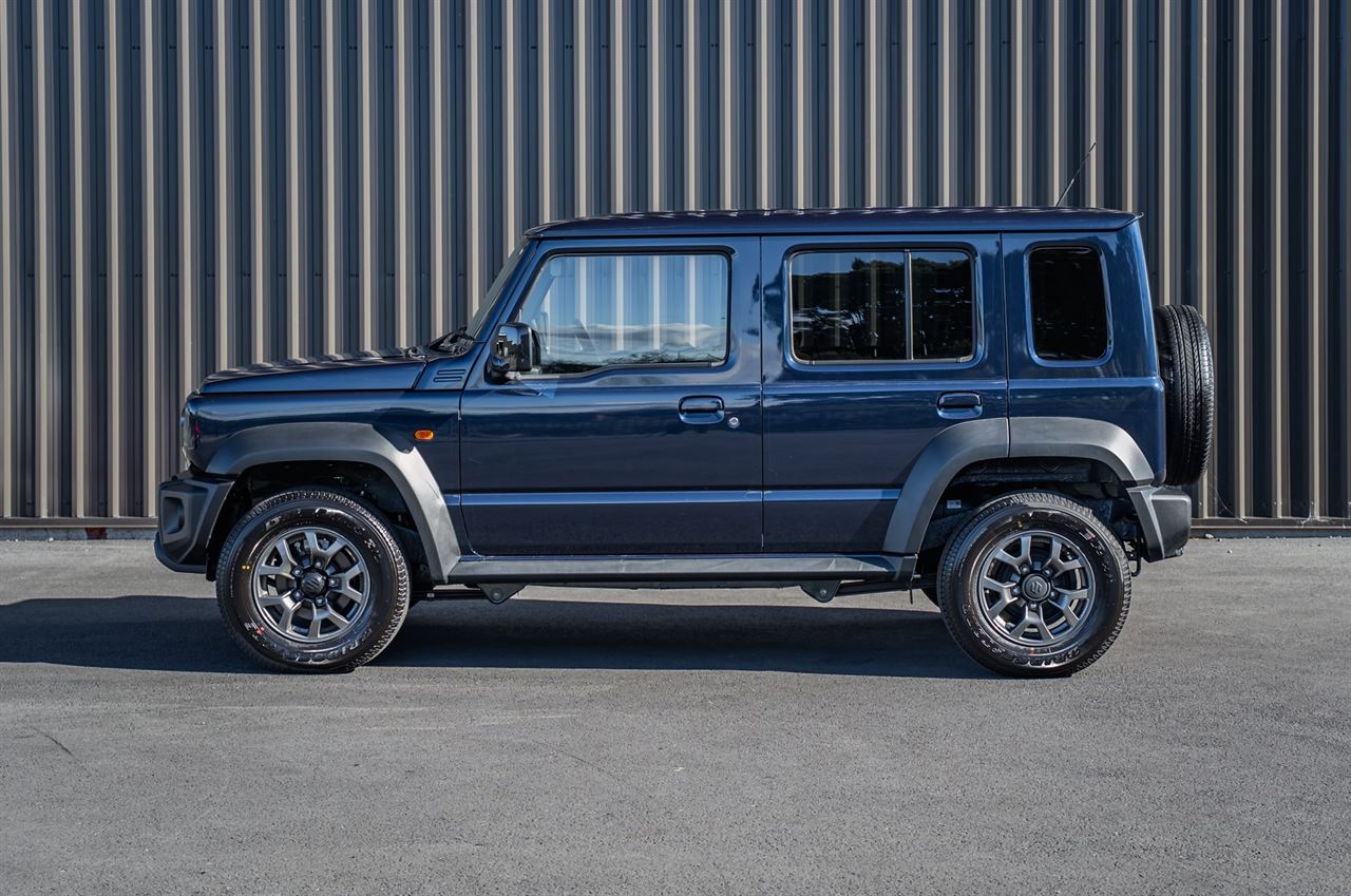 Vehicle image 5