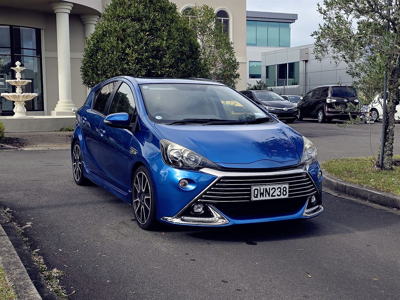 Vehicle image 1