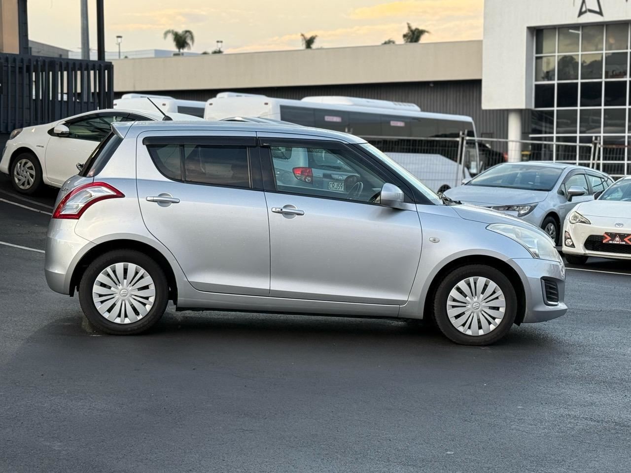 Vehicle image 5