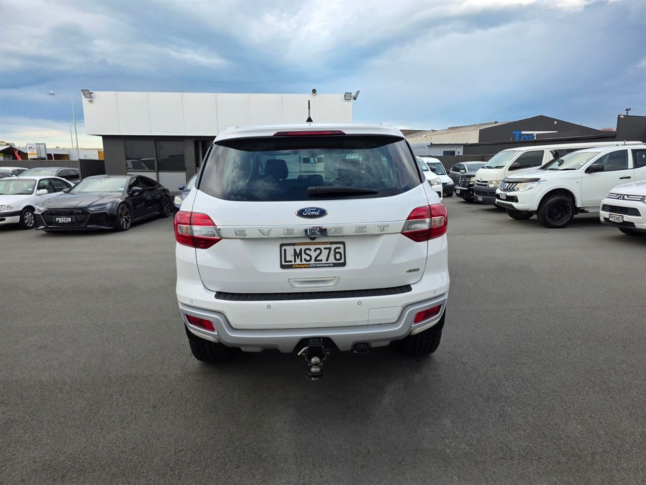 Vehicle image 3