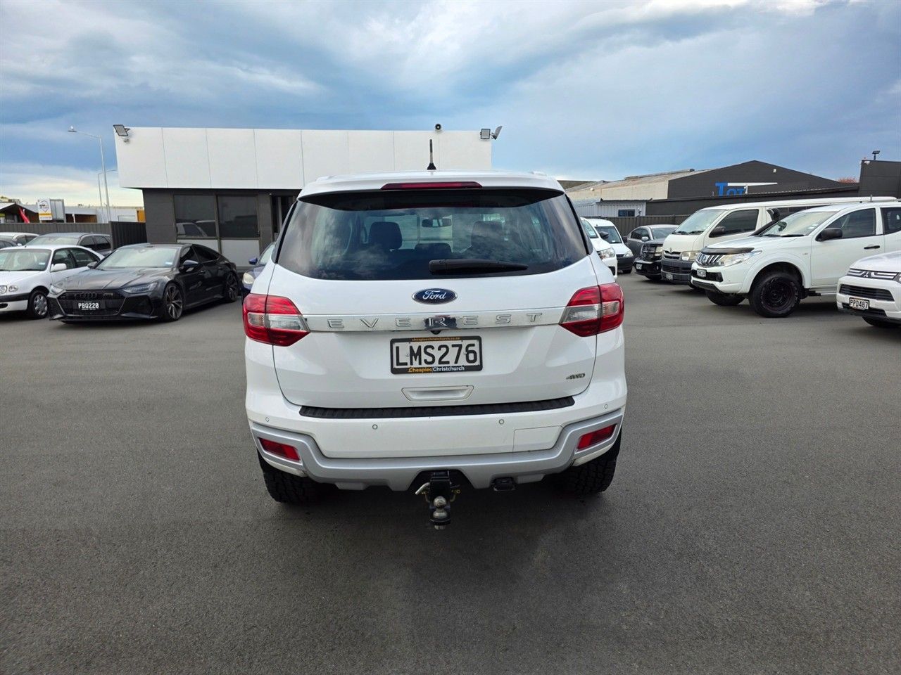 Vehicle image 3