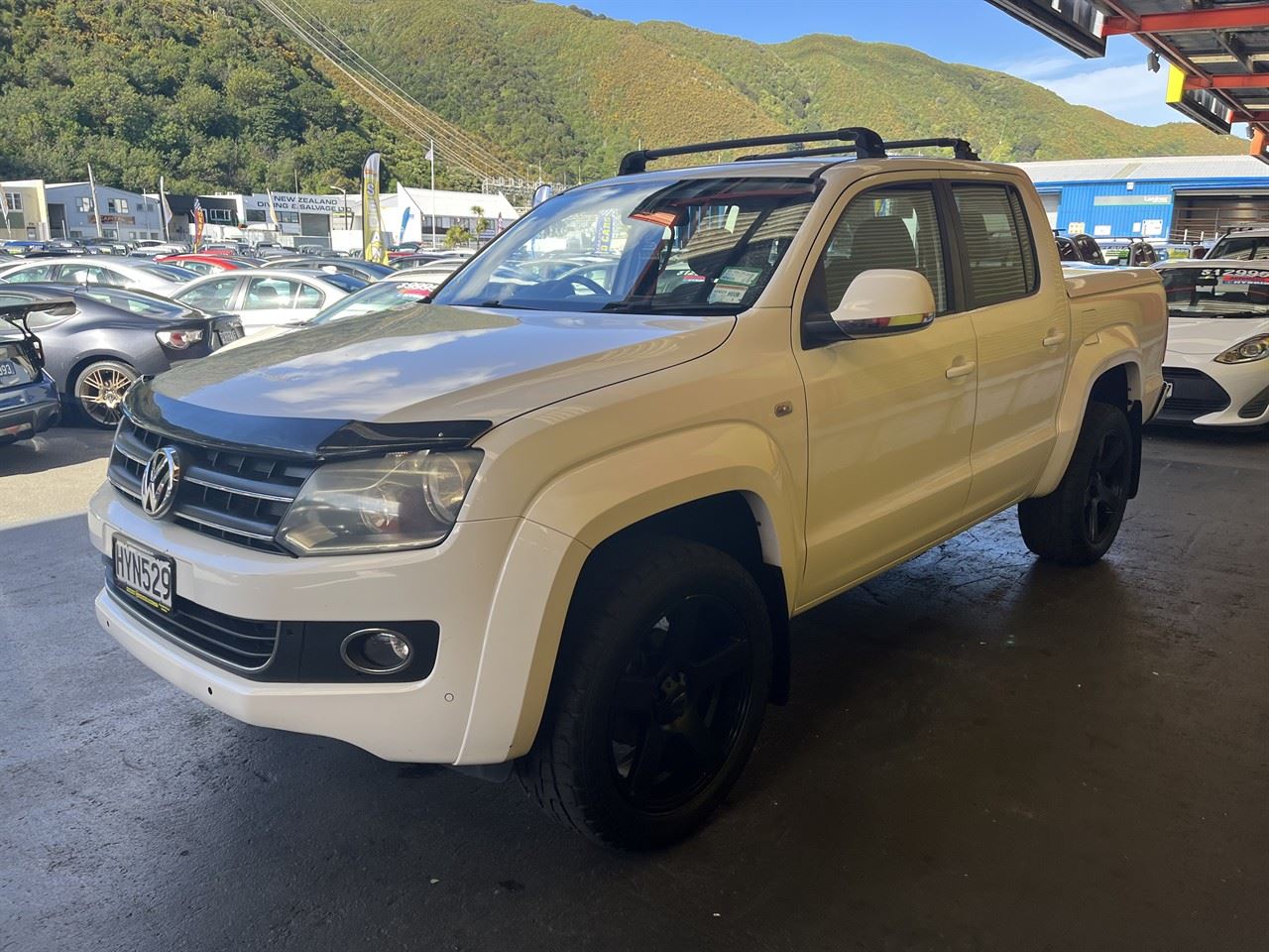 Vehicle image 3