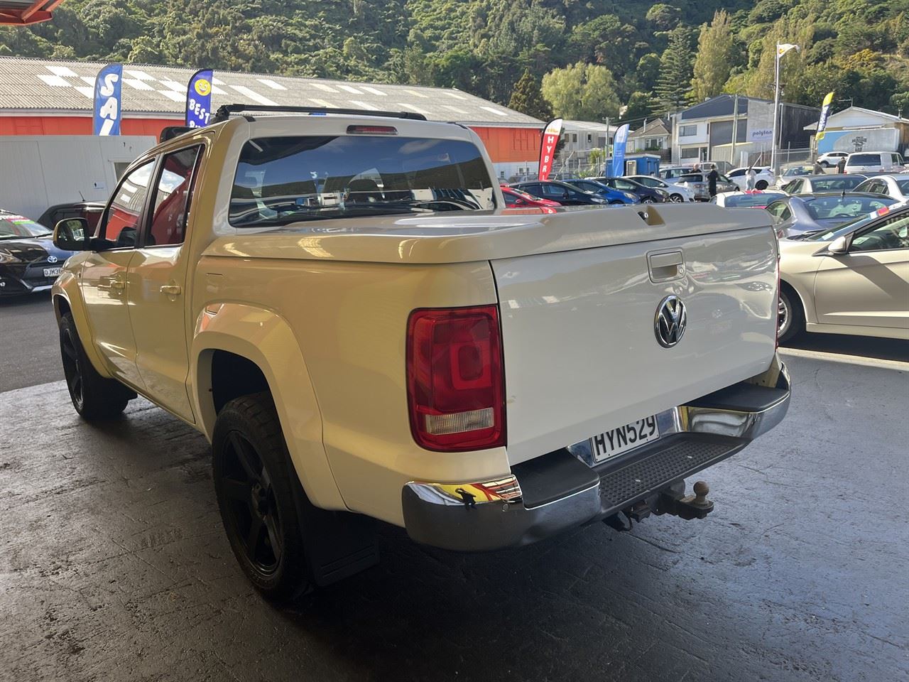 Vehicle image 4