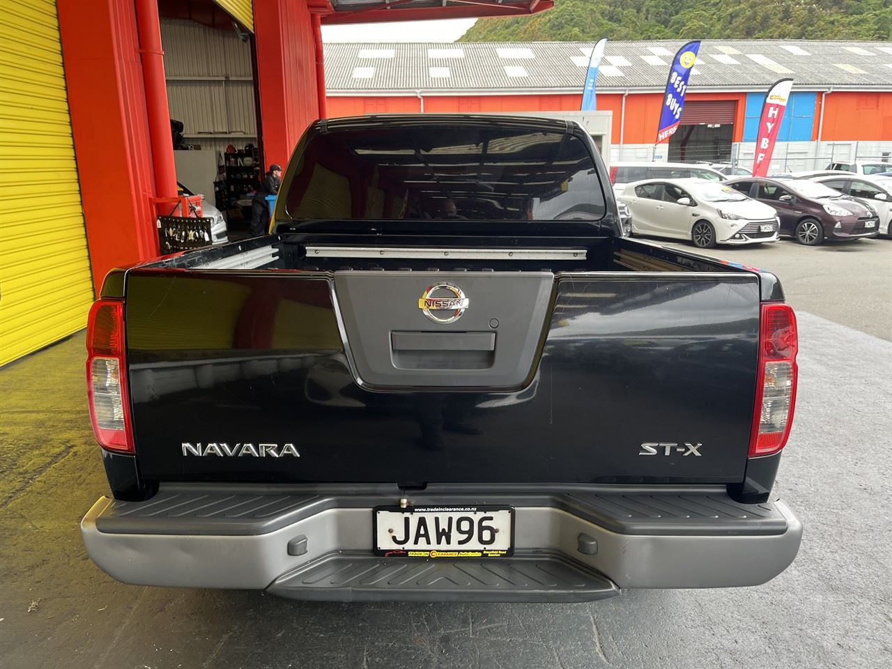 Vehicle image 5