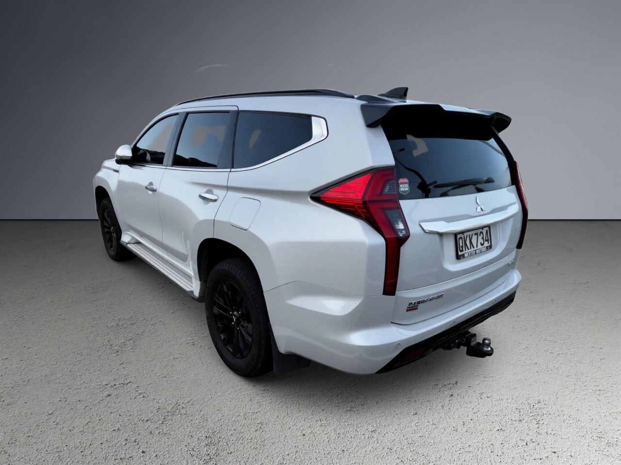 Vehicle image 4