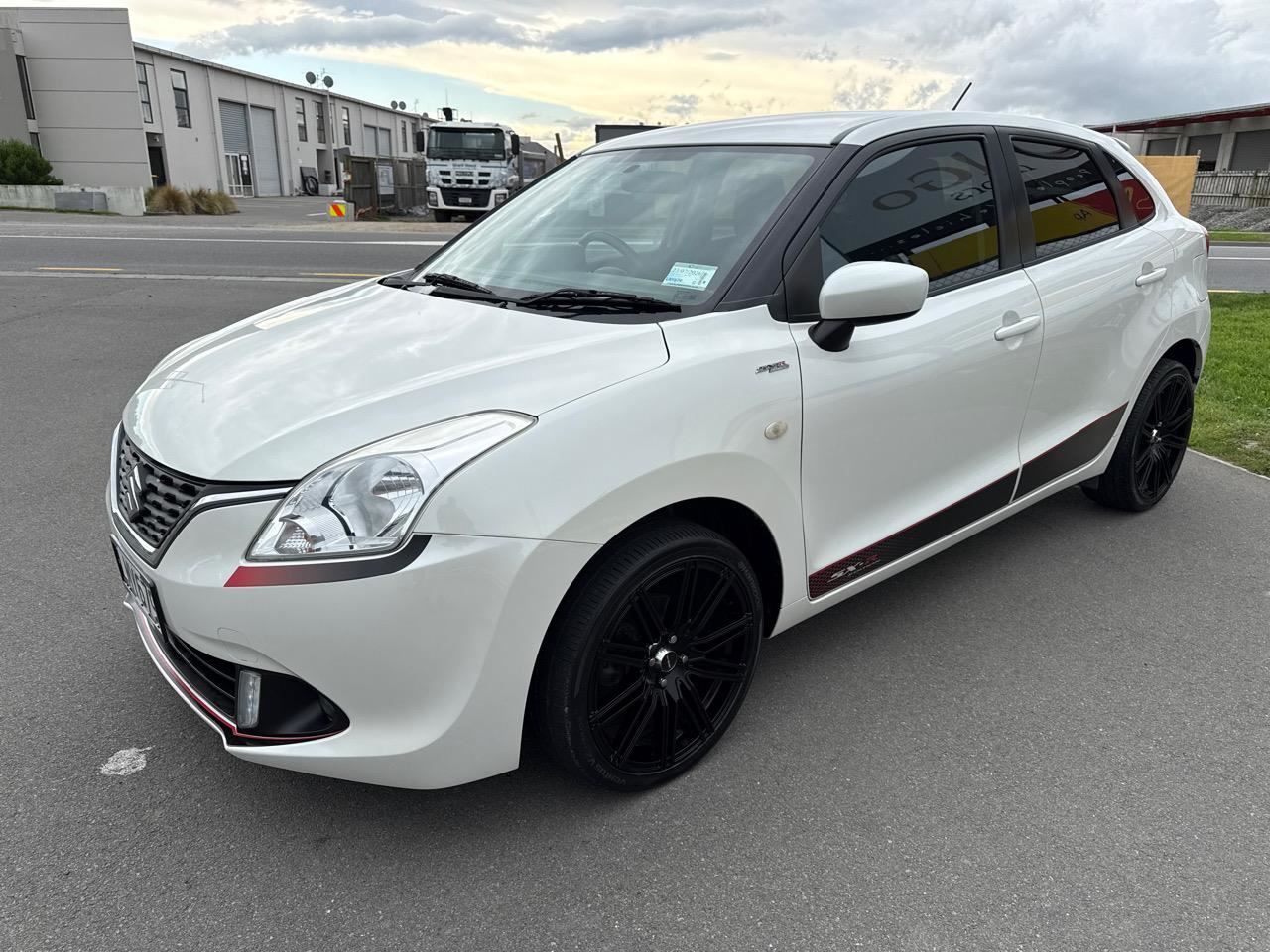 Vehicle image 4