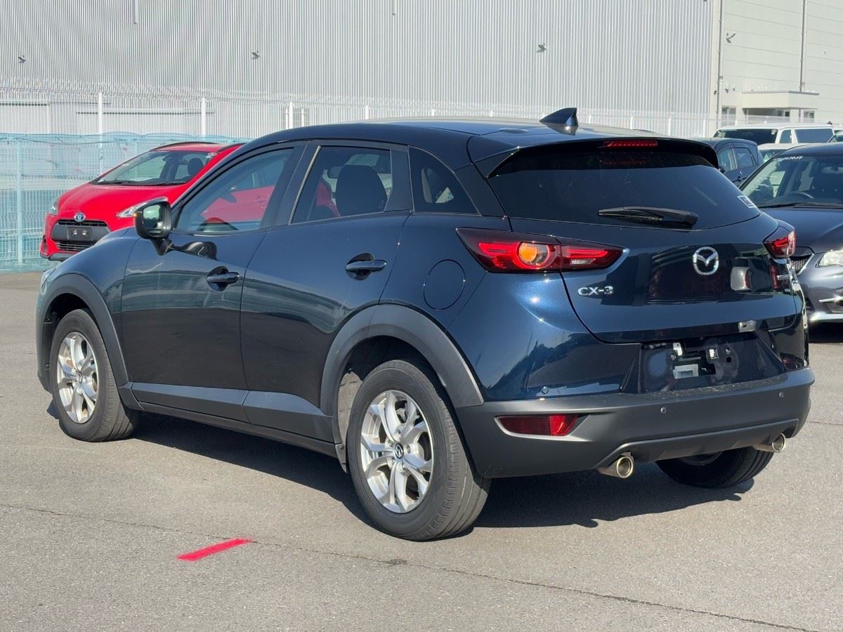 Vehicle image 3