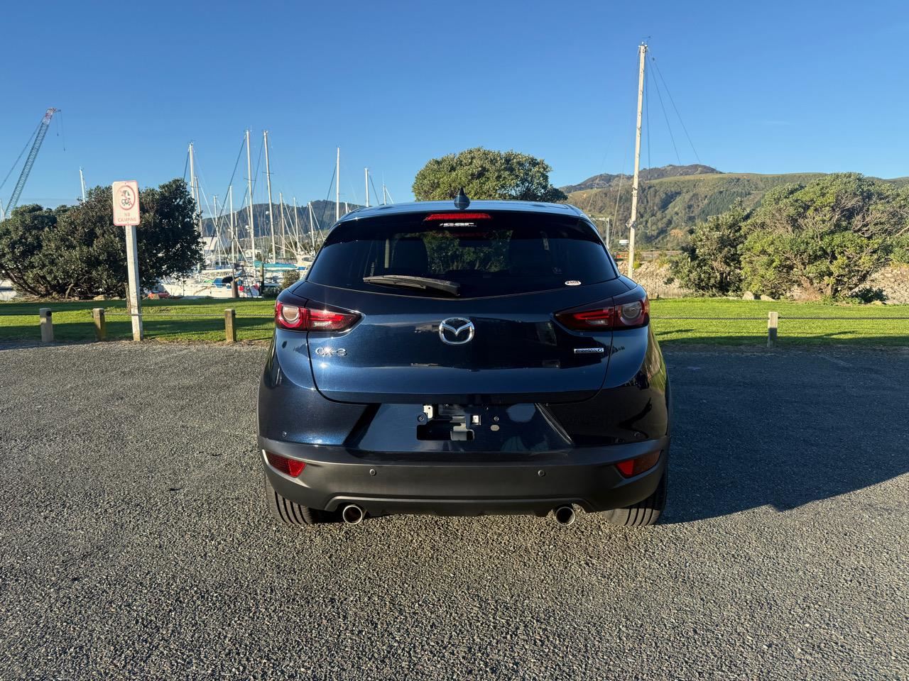 Vehicle image 5