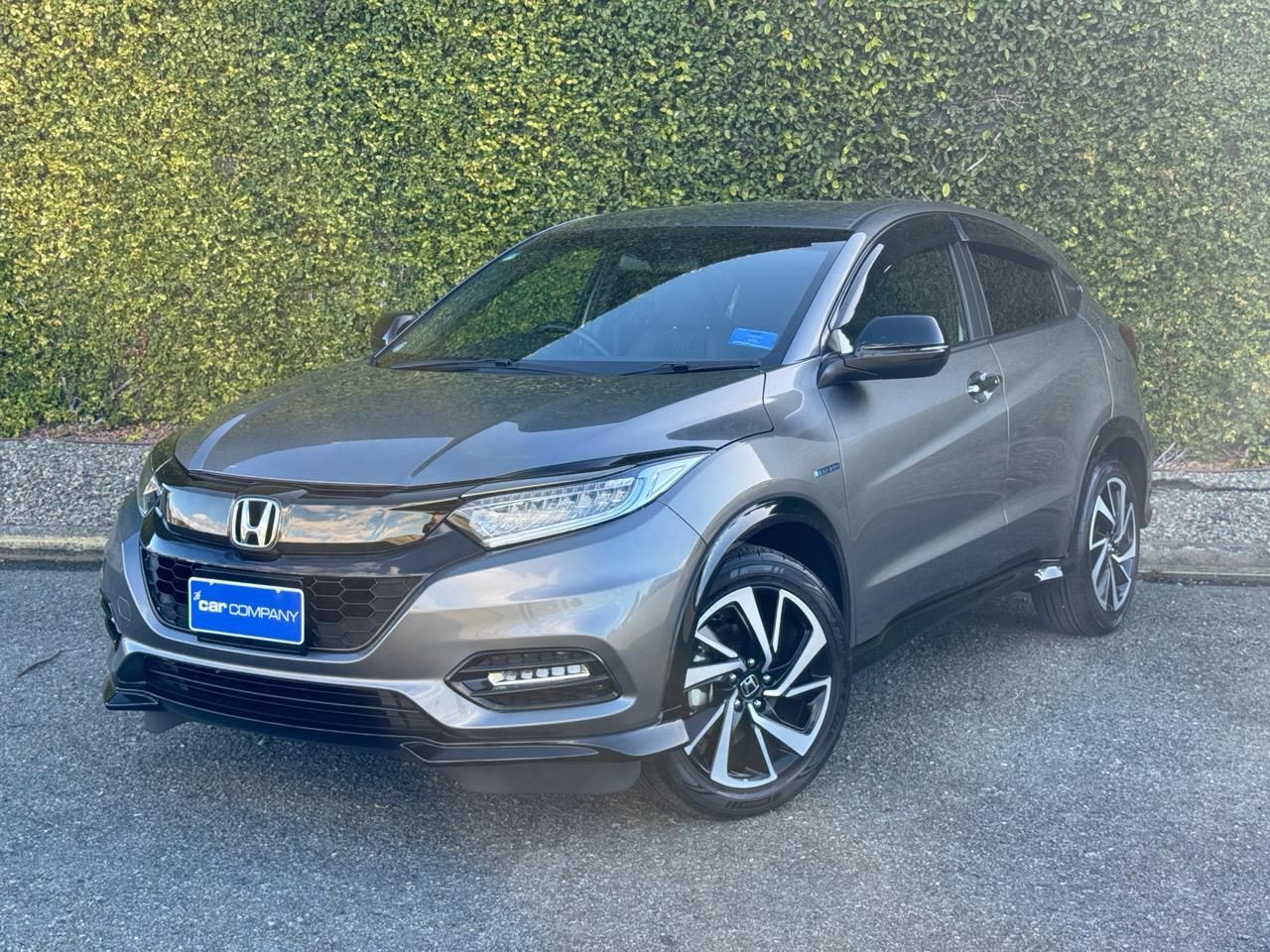 Vehicle image 3