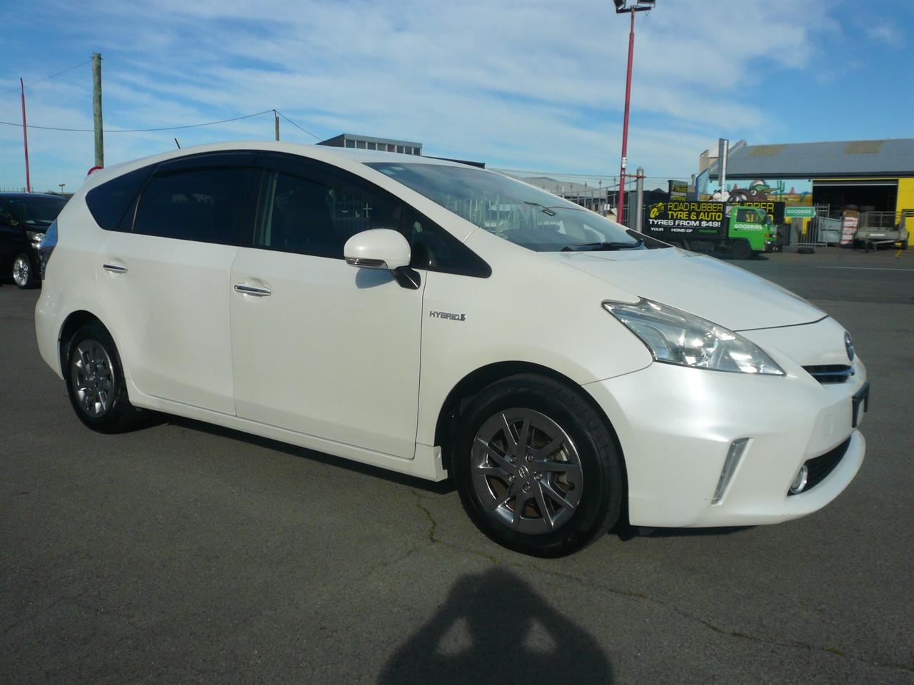 Vehicle image 3