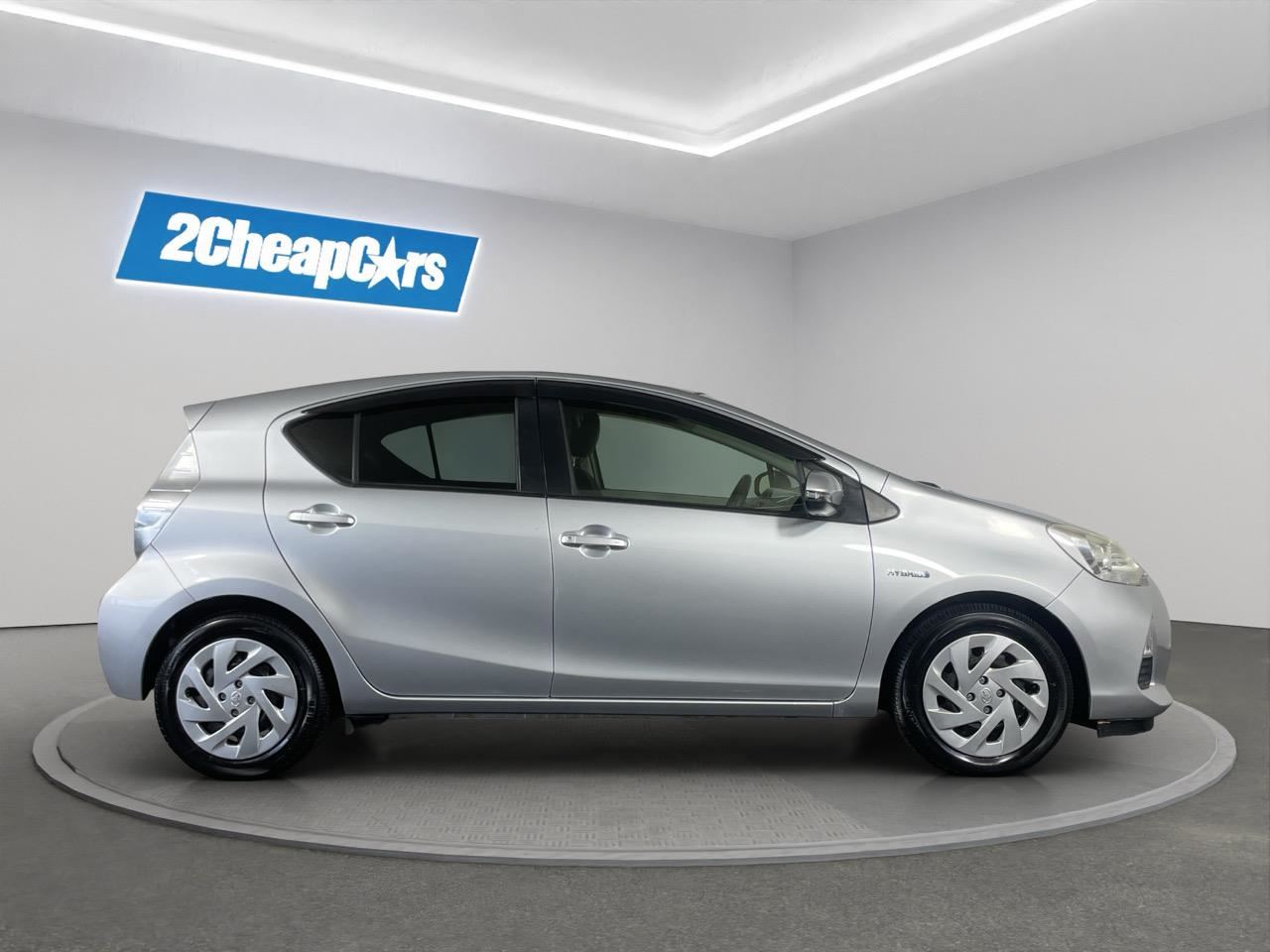 Vehicle image 4