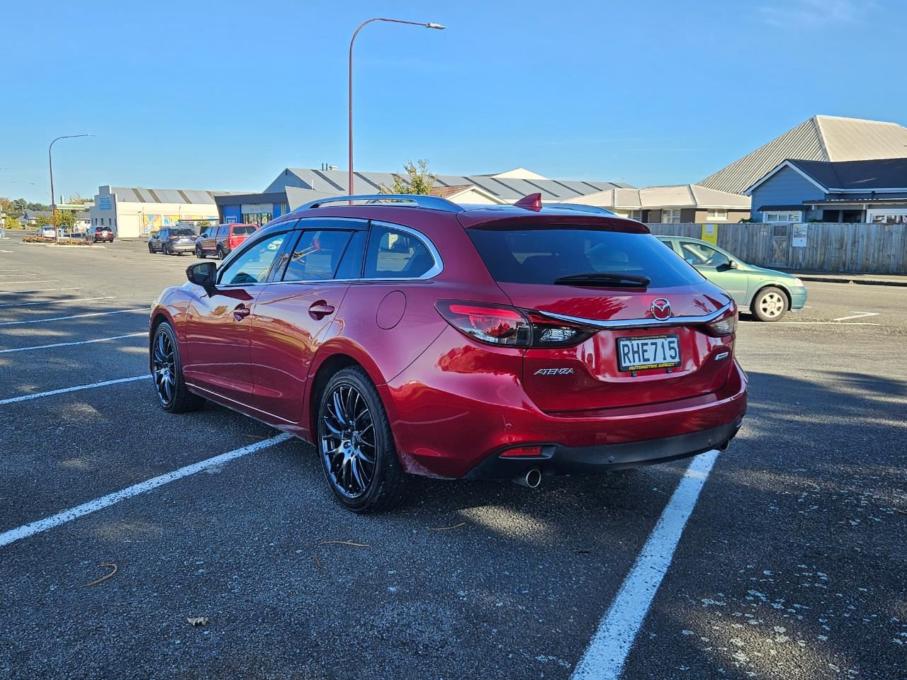 Vehicle image 5