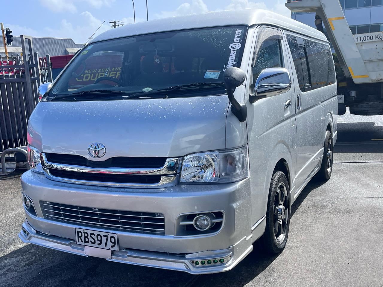 Vehicle image 3