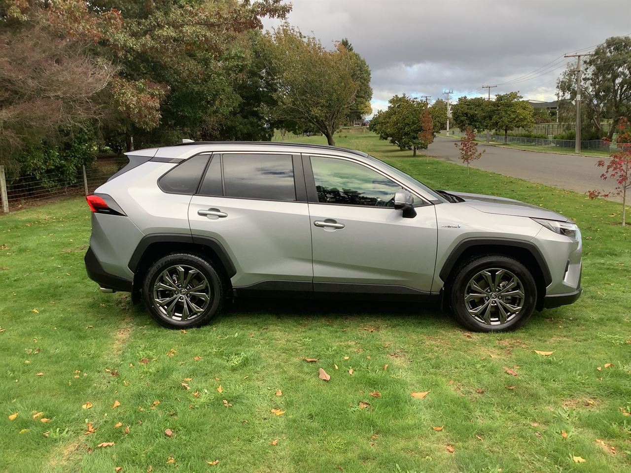 Vehicle image 4