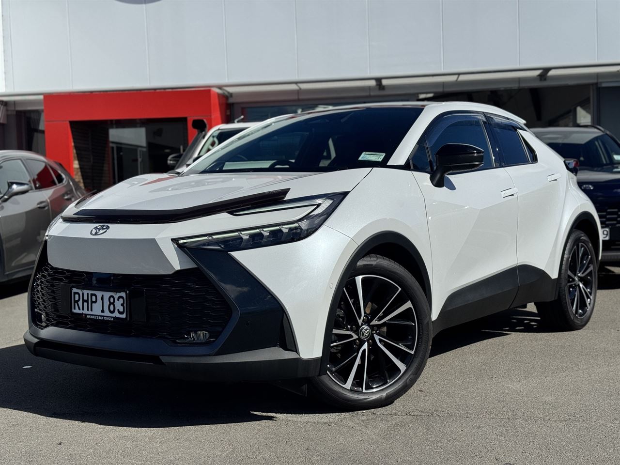 Vehicle image 3
