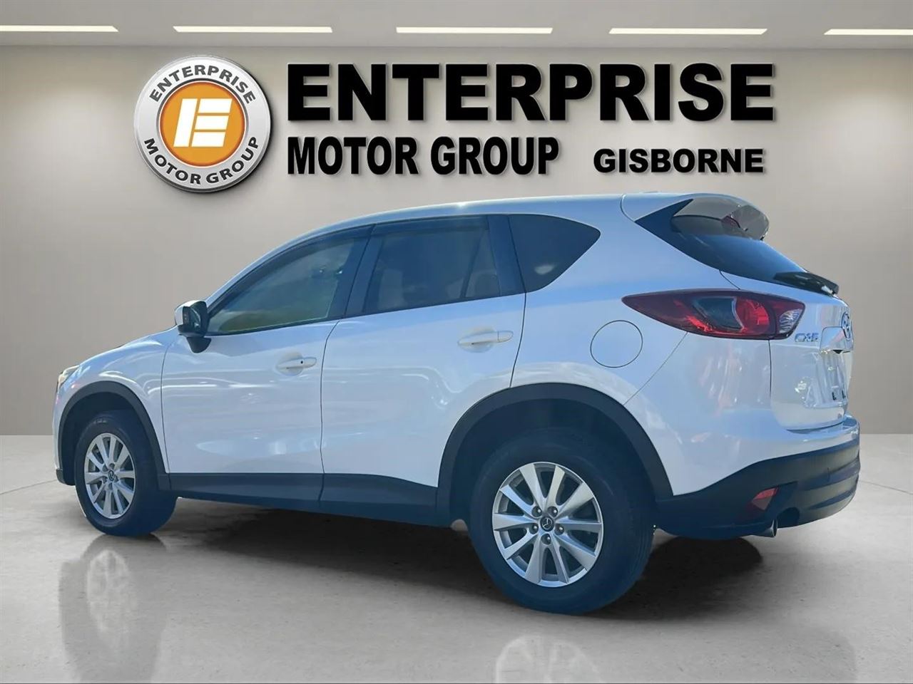 Vehicle image 5