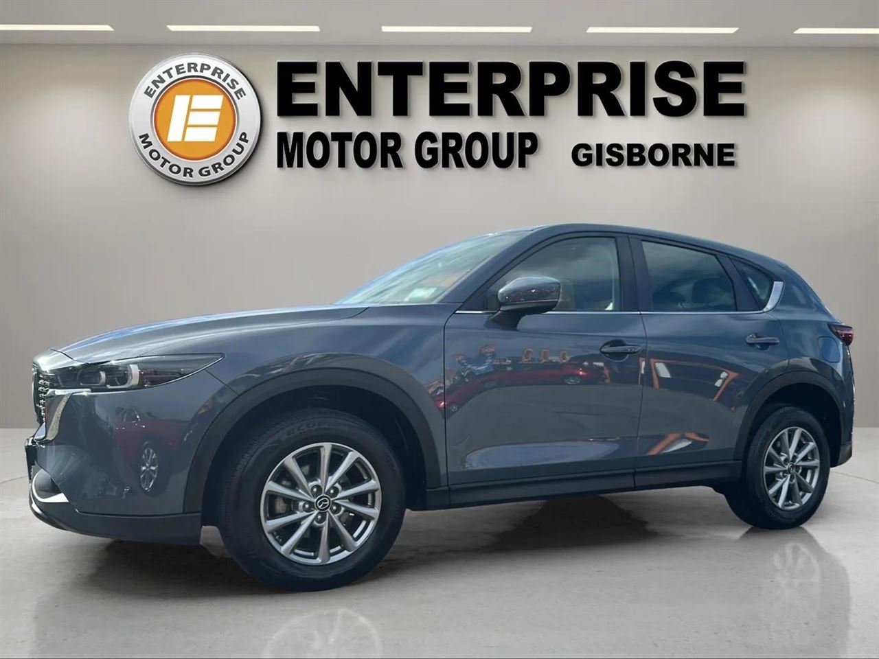 Vehicle image 4