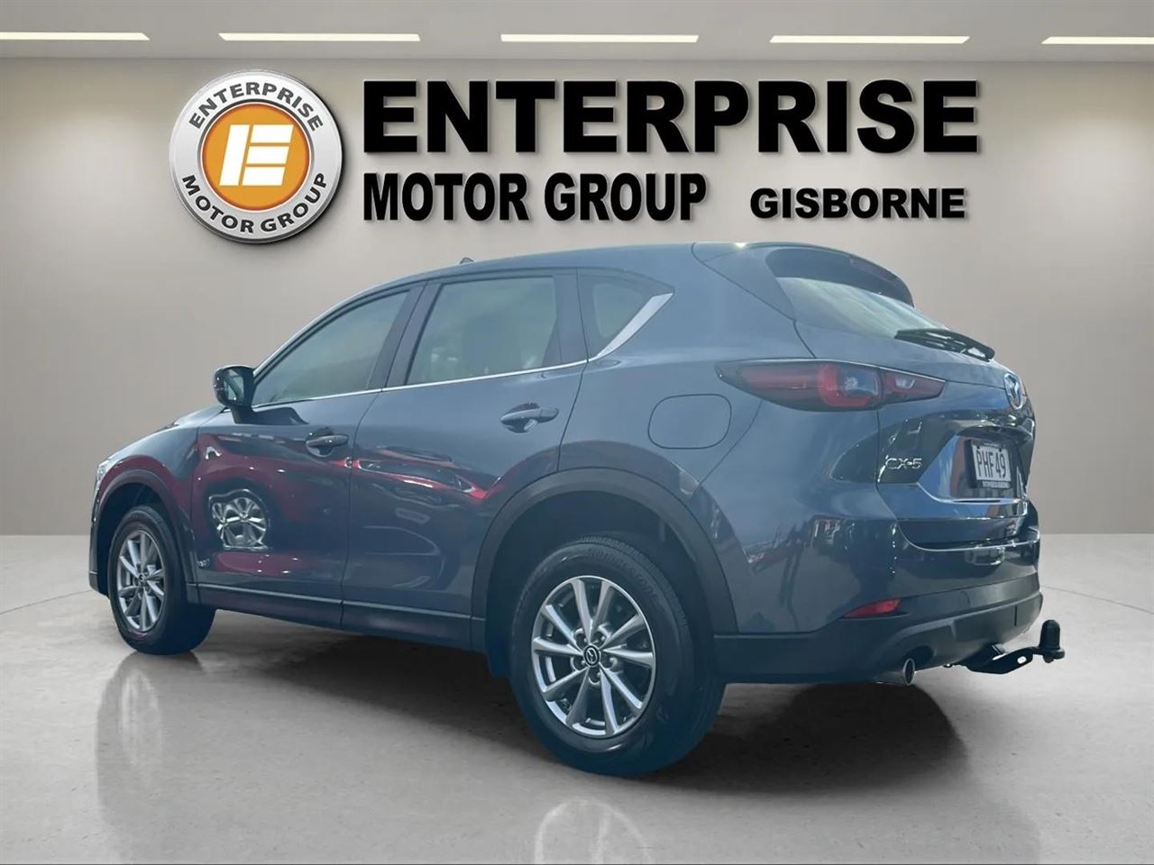 Vehicle image 5
