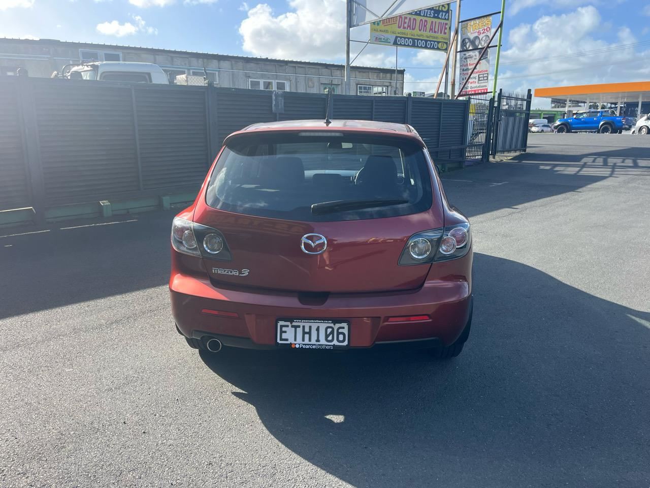 Vehicle image 5