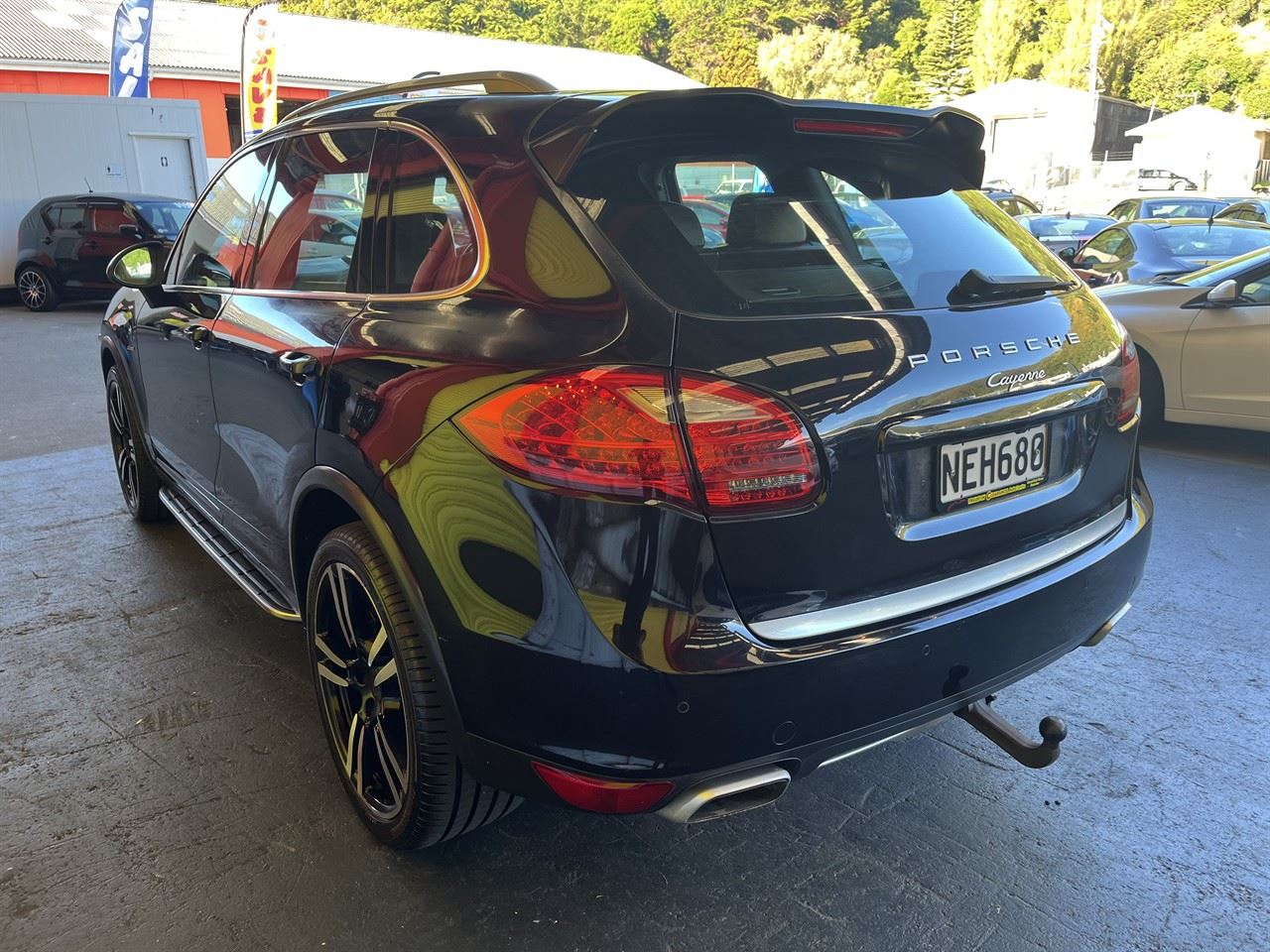 Vehicle image 4