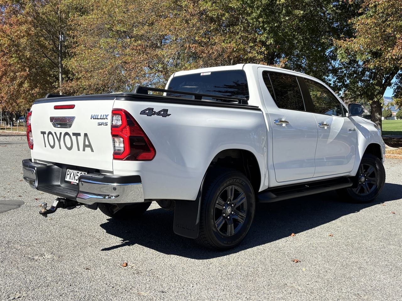 Vehicle image 5