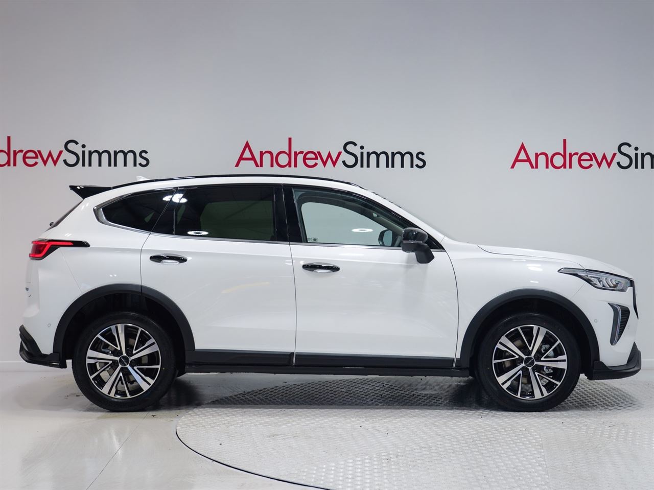 Vehicle image 3