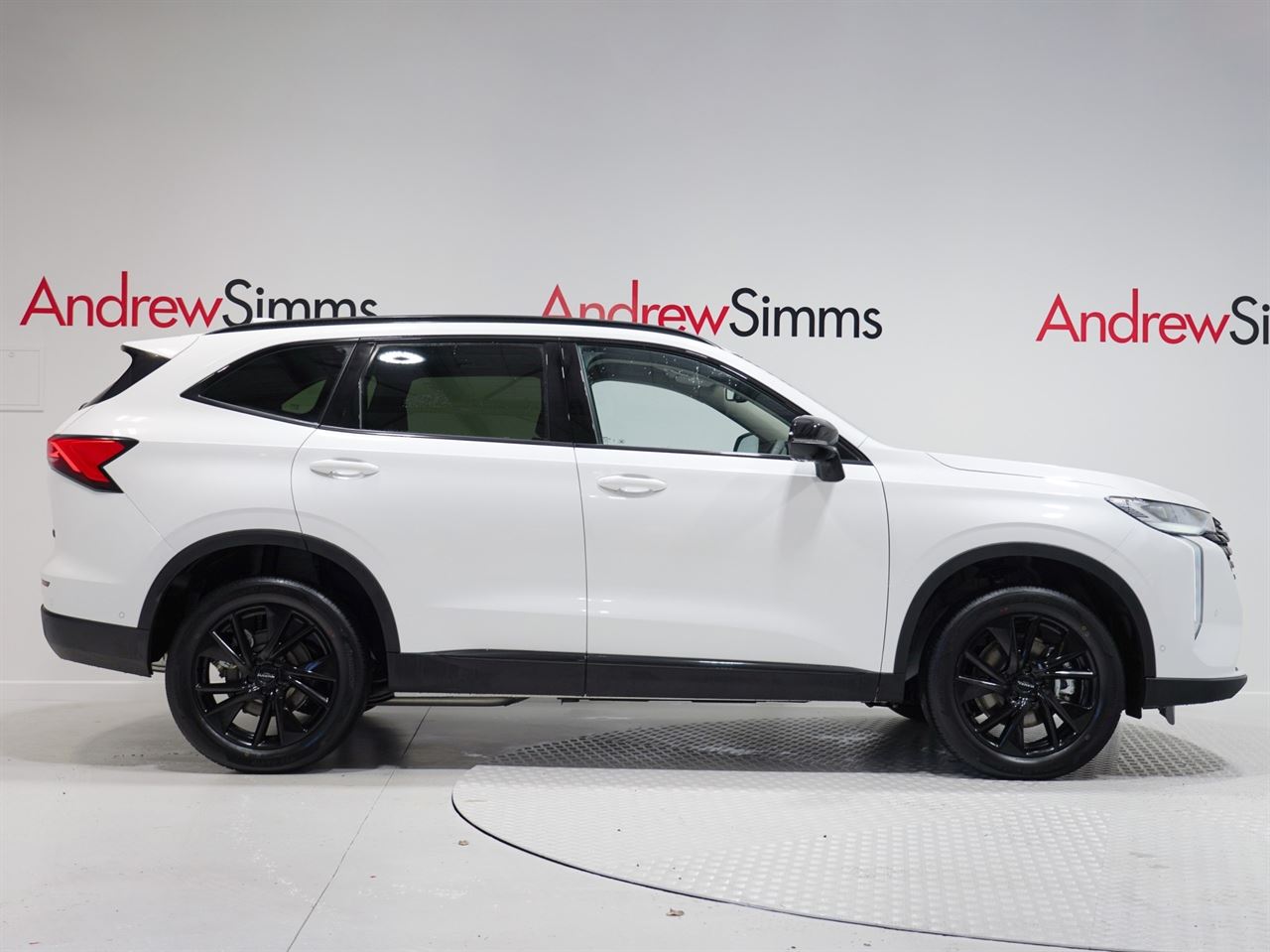 Vehicle image 3