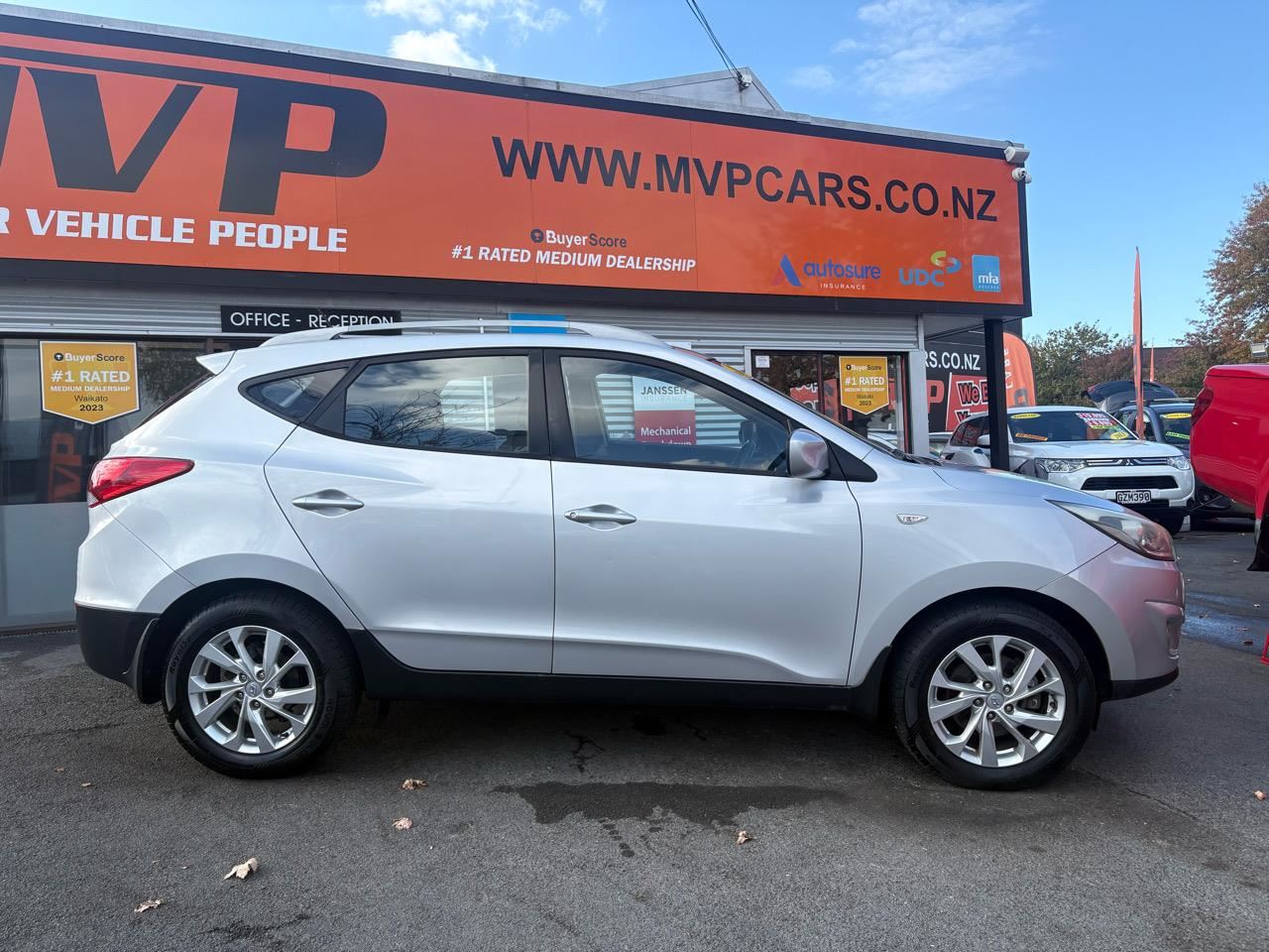Vehicle image 3