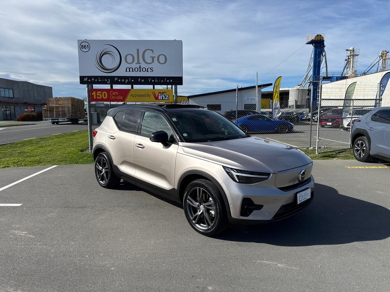 Vehicle image 1