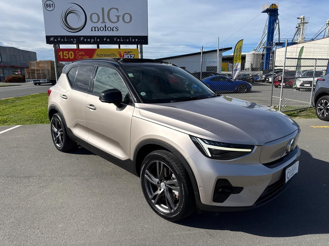 Vehicle image 2