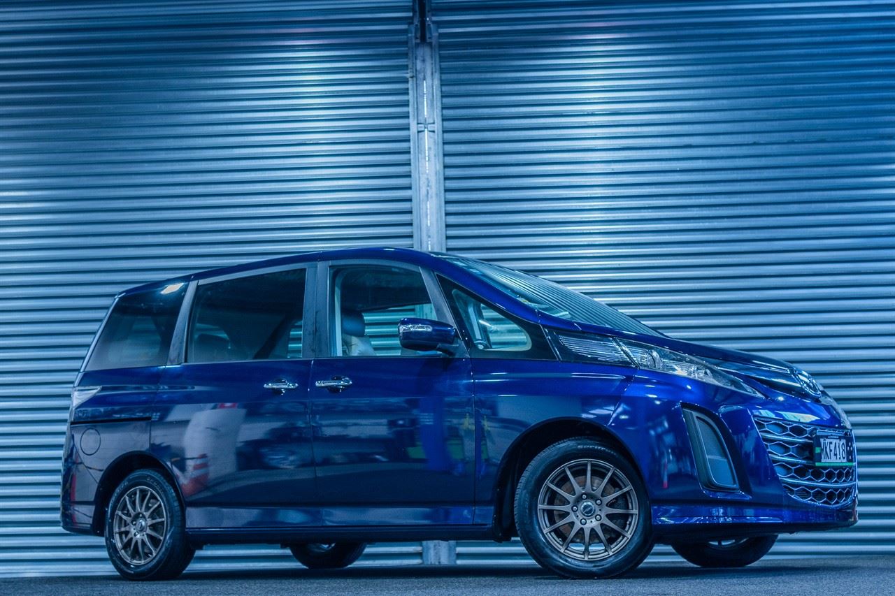 Vehicle image 3