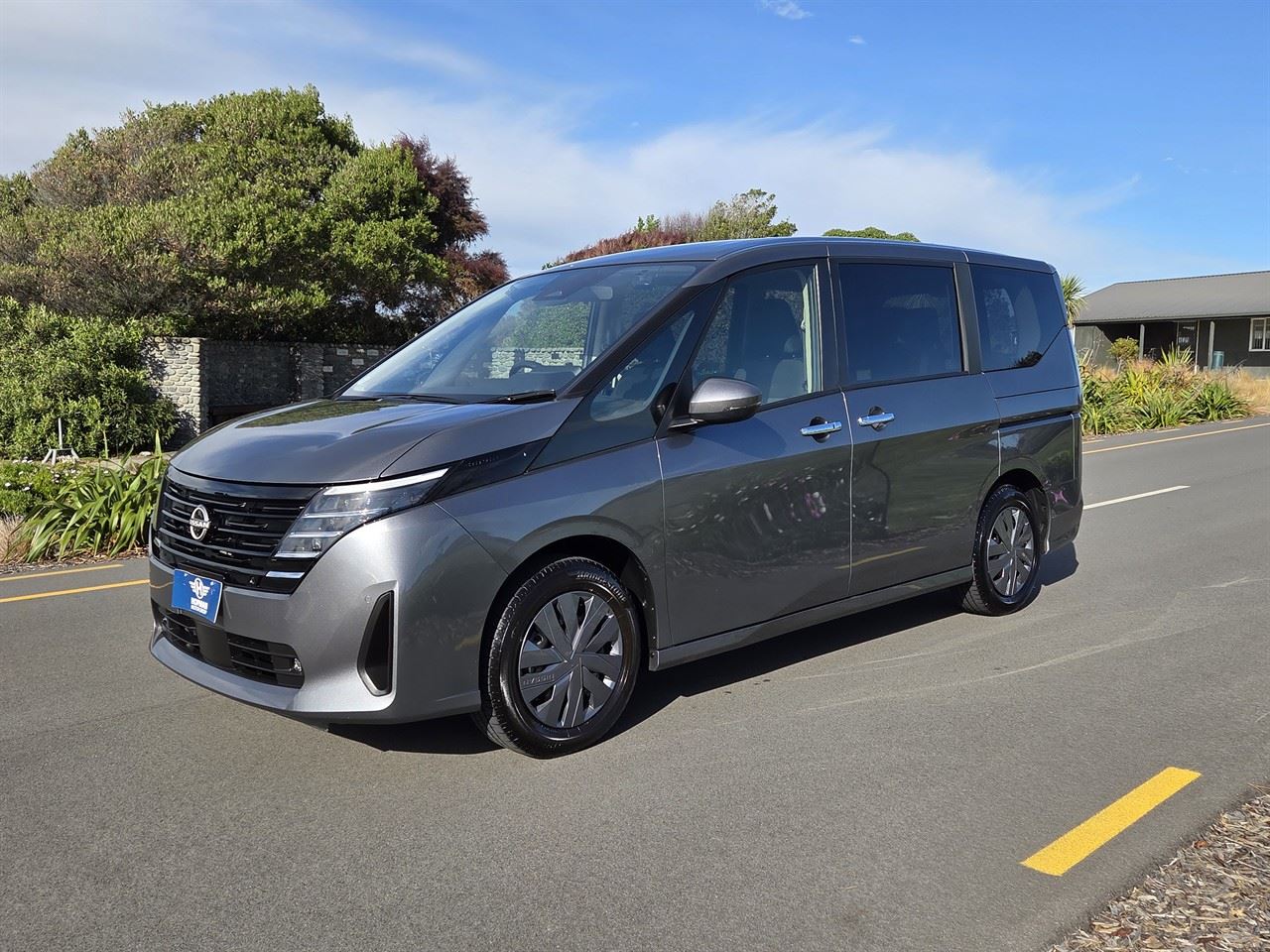 Vehicle image 3