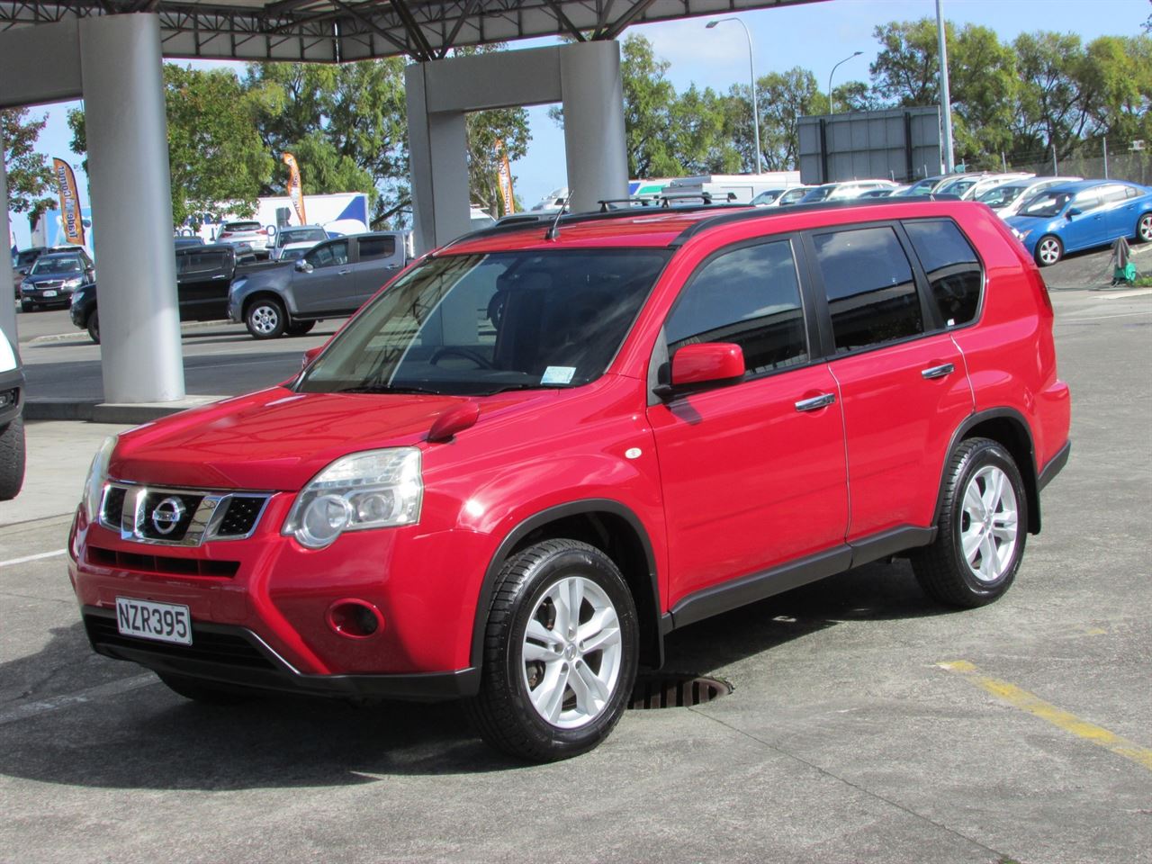 Vehicle image 3
