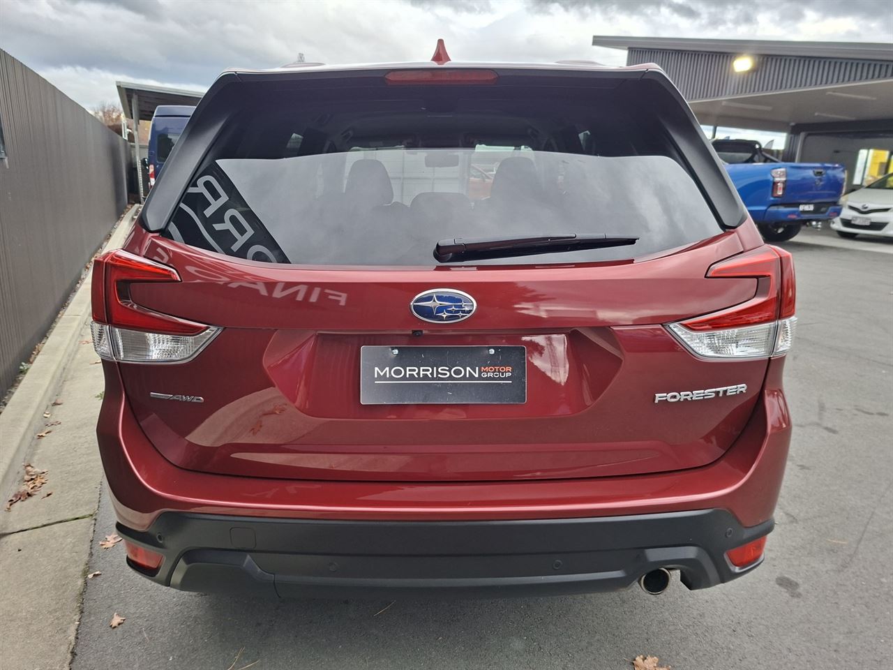 Vehicle image 4